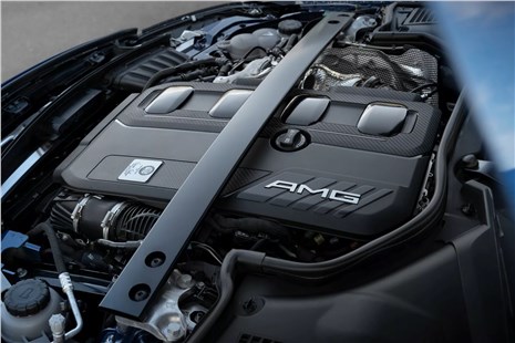 Анонс тест-драйва Mercedes-AMG готовит возвращение V8 для C63 и E63