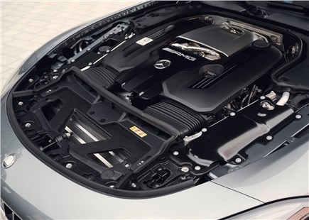 Анонс тест-драйва Mercedes-AMG готовит мощный, но при этом экономичный двигатель V8