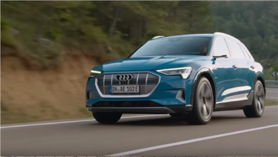 Анонс видео-теста AUDI E-TRONE - ПЕРВЫЙ ЭЛЕКТРИЧЕСКИЙ - обзор Александра Михельсона _ Ауди