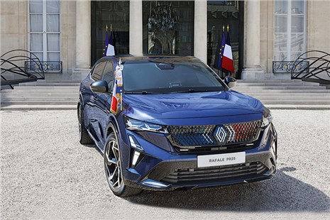 Анонс тест-драйва Renault Rafale Presidential
