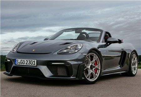 Анонс тест-драйва Porsche вернет бензиновые моторы для модели 718