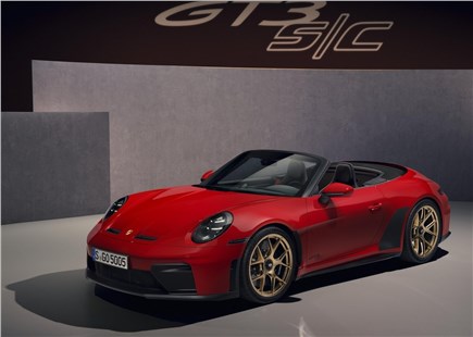 Анонс тест-драйва Porsche рассказал, станет ли 911 электрокаром