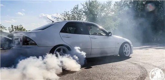 Анонс видео-теста Валящщая altezza на турбоките greddy 
