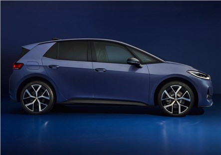 Анонс тест-драйва Volkswagen отложил выпуск электрического Golf