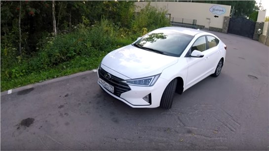 Анонс видео-теста Взял Hyundai Elantra, потому что корейцы в этом классе всех сделали!