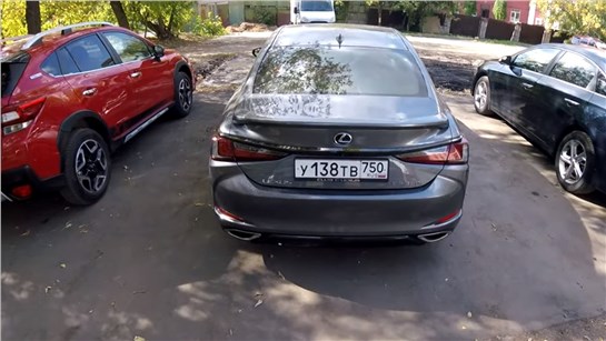 Анонс видео-теста Lexus ES - премиальный седан для семьи