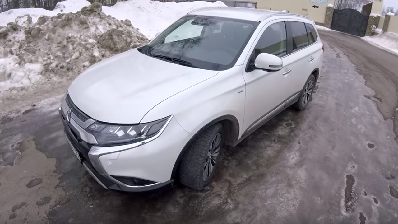 Анонс видео-теста Взял Mitsubishi Outlander GT - как тянет V6?