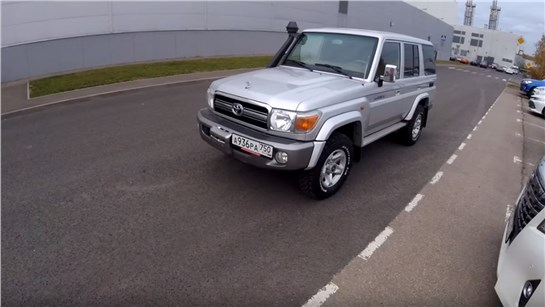 Анонс видео-теста Взял Toyota Land Cruiser 70 - легенда в городе