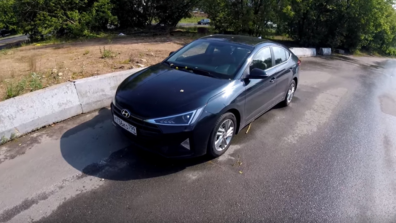 Анонс видео-теста Взял Hyundai Elantra - двигатель 1.6, как тянет, какие обороты?