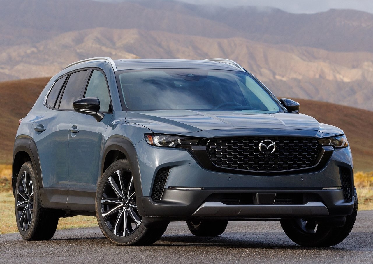 Анонс тест-драйва Mazda официально вернулась в Россию: CX-5 и CX-50 с гарантией, но без русского языка