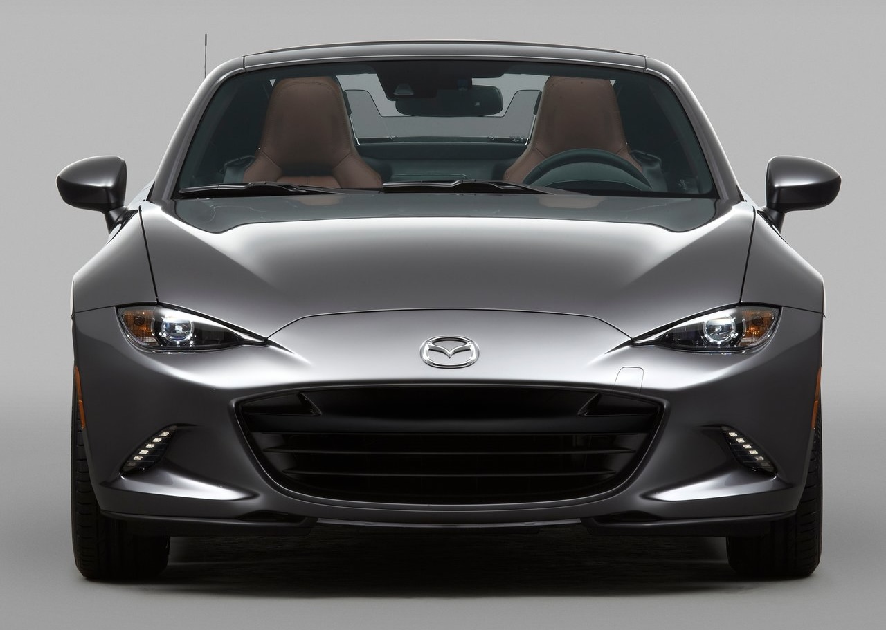 Анонс тест-драйва Mazda готовит электрическое будущее для MX-5