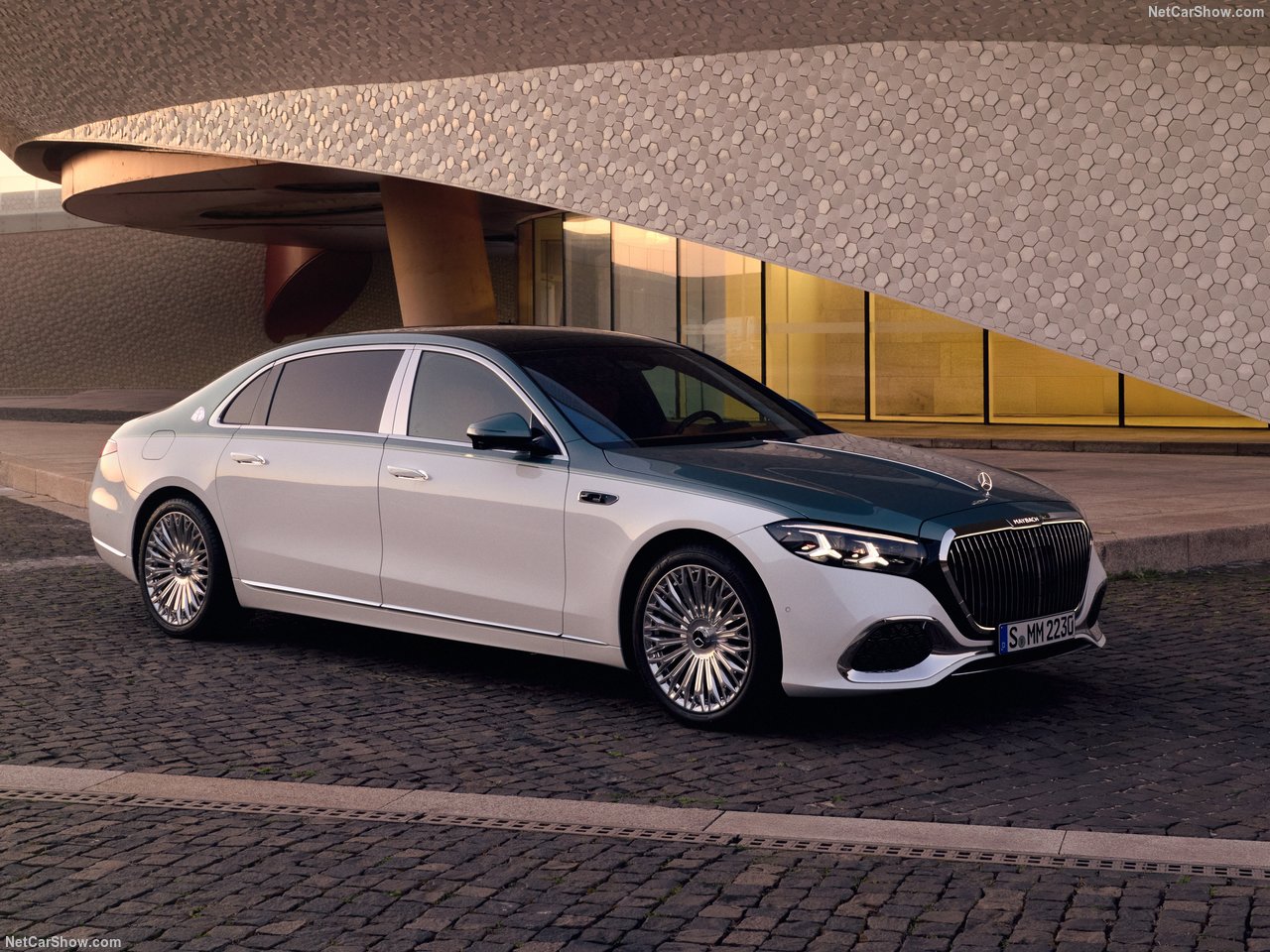 Анонс тест-драйва Mercedes-Maybach не собирается прощаться с V12. Клиенты требуют большие моторы