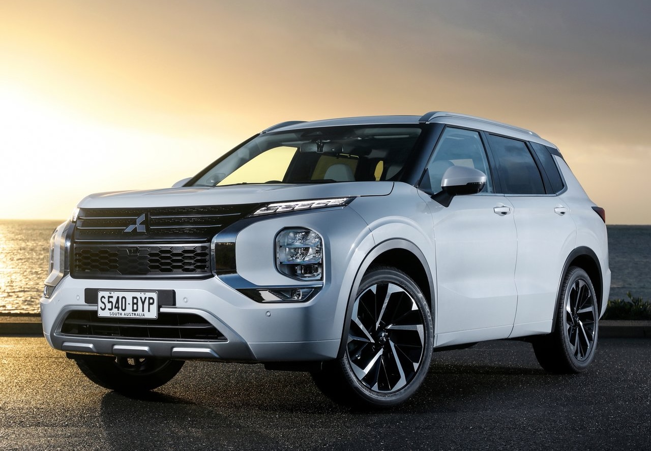 Анонс тест-драйва Mitsubishi готовит внедорожную версию Outlander