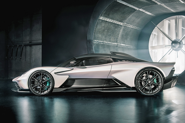 Анонс тест-драйва Aston Martin Valhalla