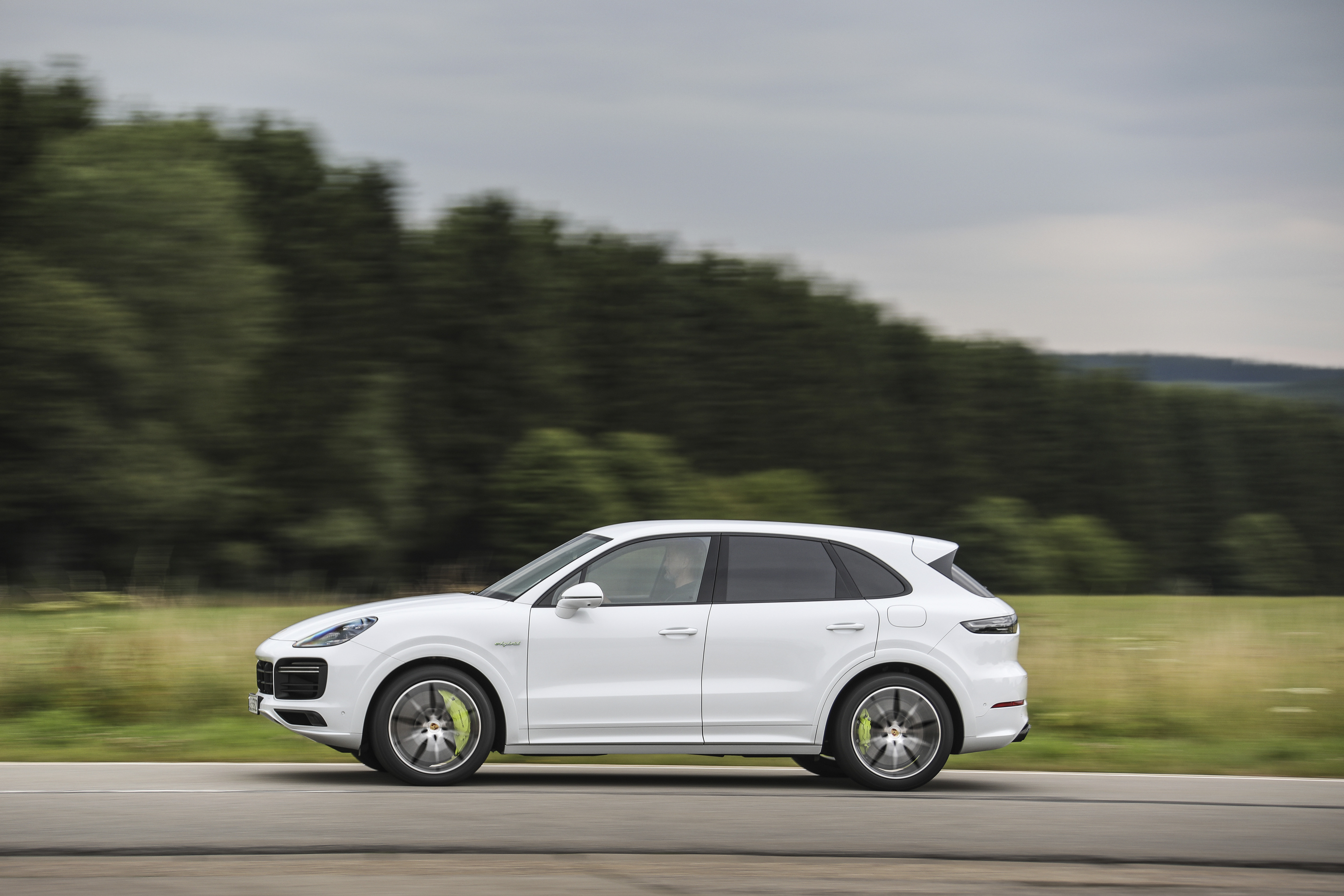 Подкаст В ПОИСКАХ СЛОВ ПРО PORSCHE CAYENNE TURBO S E-HYBRID COUPE