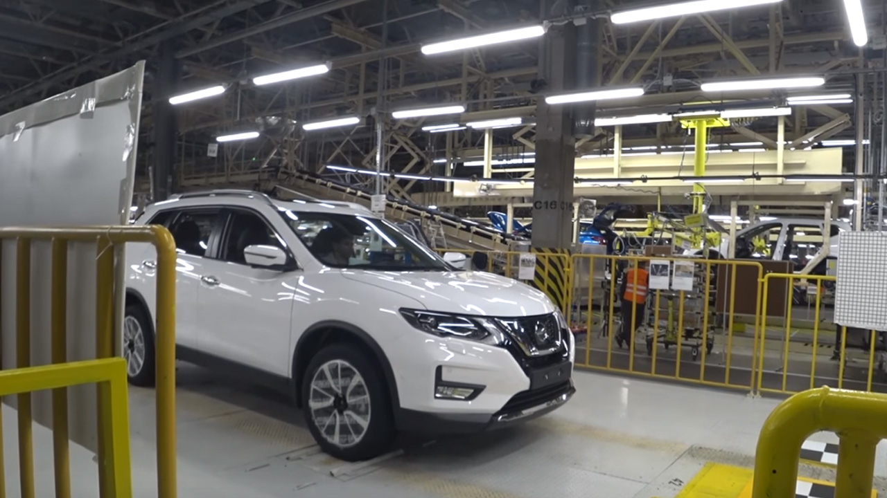 Анонс видео-теста Старт производства Nissan Qashqai 2019: экскурсия на завод в Санкт-Петербурге