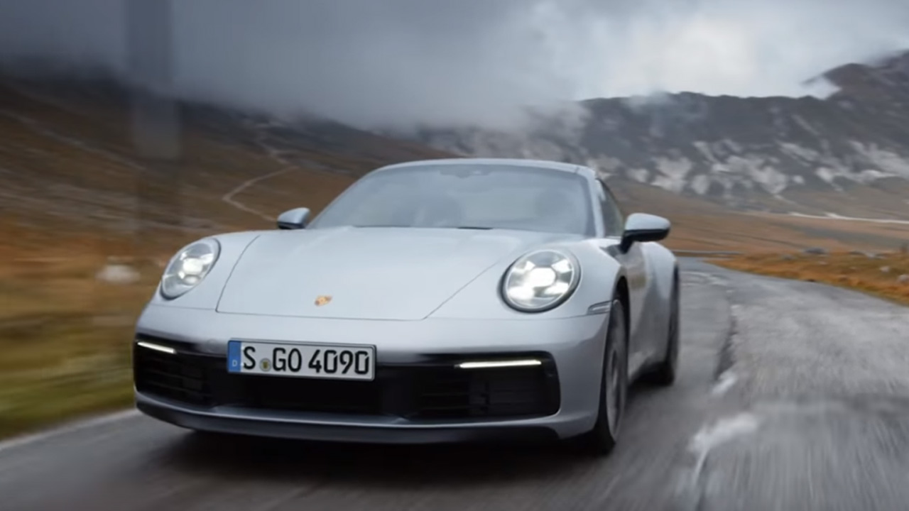 Анонс видео-теста На лицо привычные, новые внутри. Porsche 911 почти стал электрокаром!