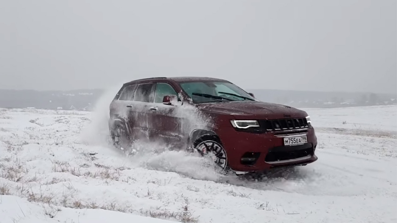 Анонс видео-теста GRAND CHEROKEE SRT против русской зимы. ОН ЗАСТАВИТ ТЕБЯ ЕХАТЬ БОКОМ. Хочешь ты этого или нет.