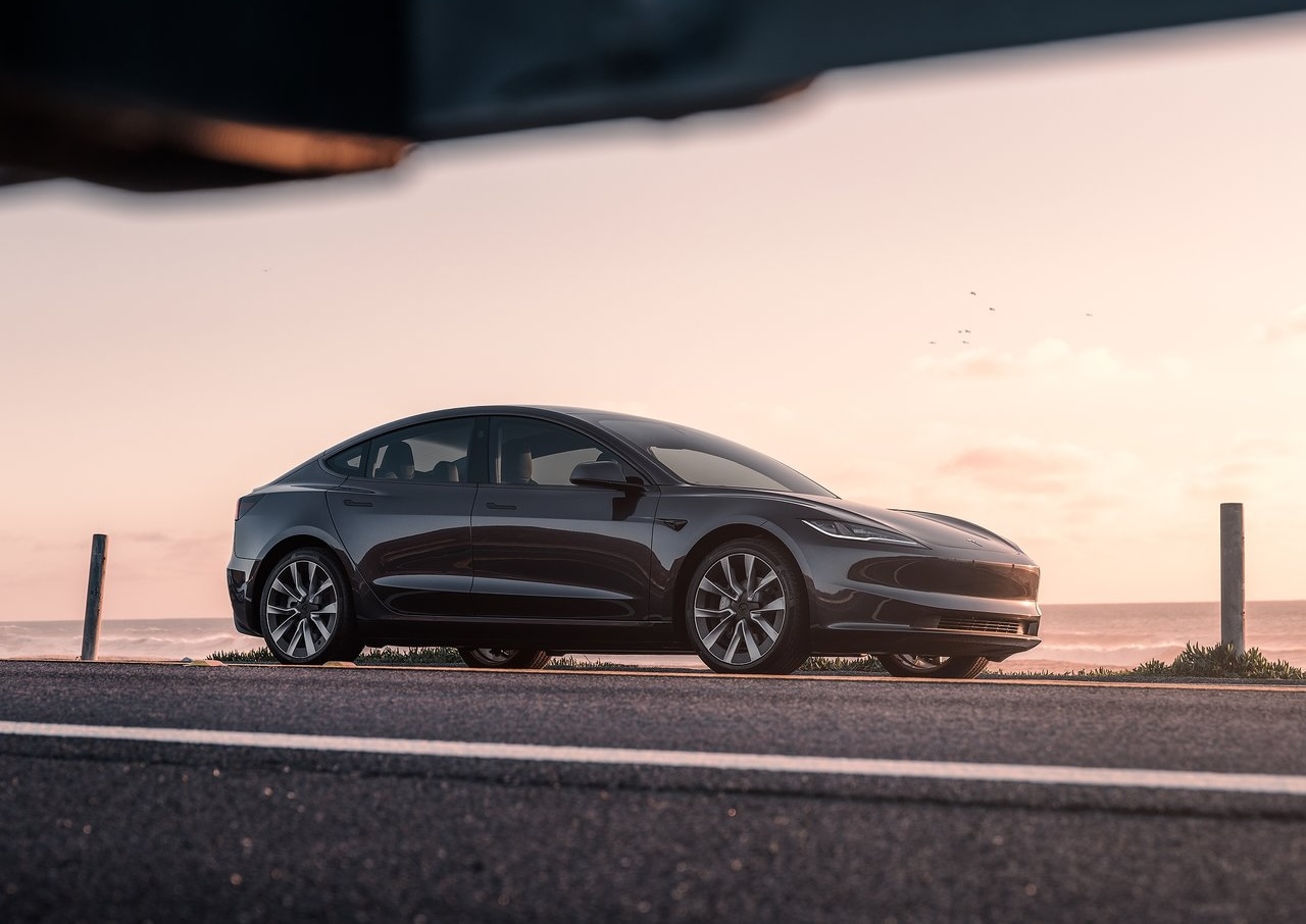 Анонс тест-драйва Tesla разрабатывает бюджетную версию Model 3