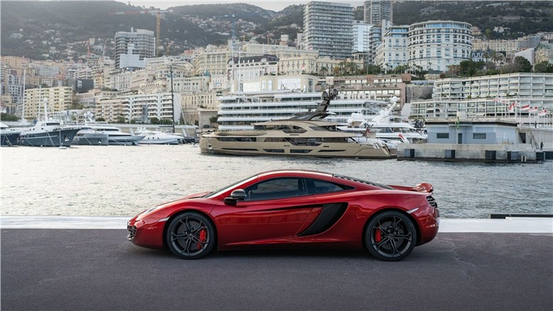 Личные McLaren Льюиса Хэмилтона и Дженсона Баттона выставлены на аукцион