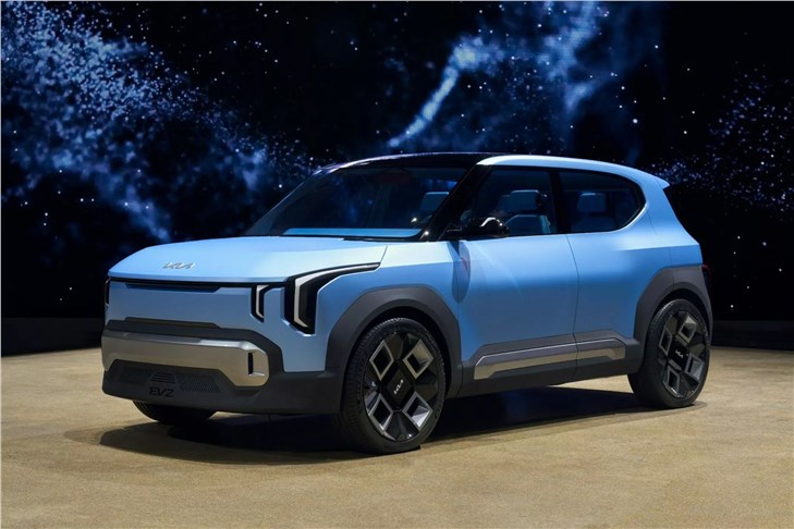 Kia готовит к выходу свой компактный электрический кроссовер EV2