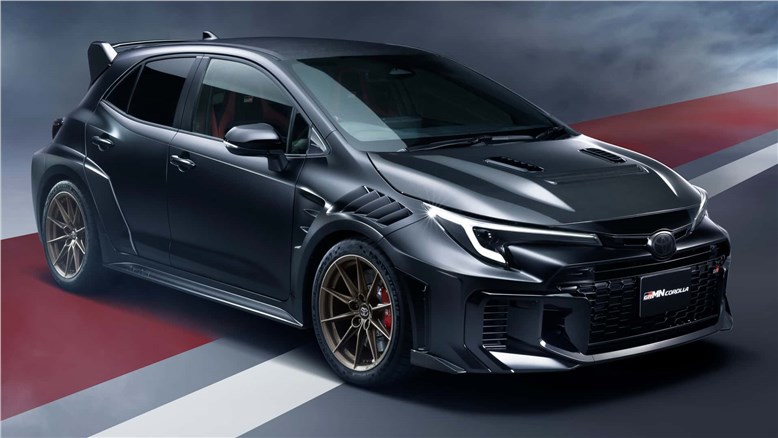 Toyota представила двухместную «заряженную» GRMN Corolla