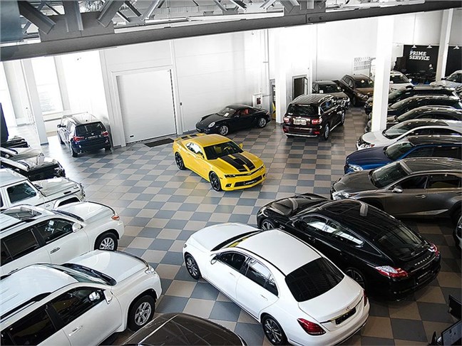 Продажи новых автомобилей в России могут упасть на треть