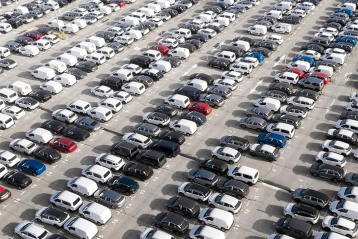 Импорт автомобилей в Россию продолжает расти несмотря на новые ставки по утильсбору