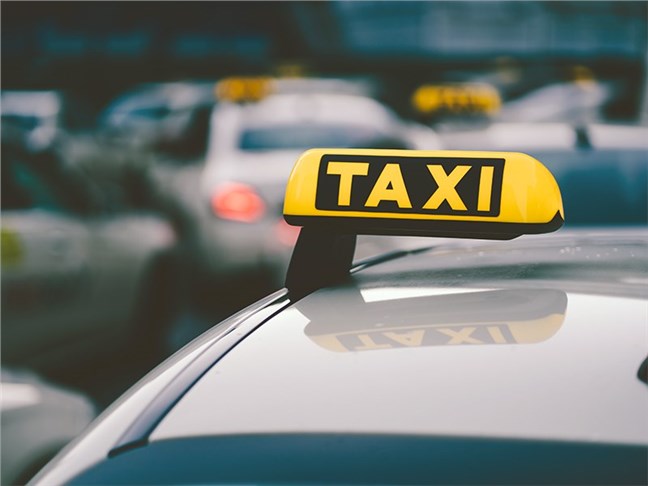 Таксистам могут разрешить использовать импортные автомобили до 2033 года