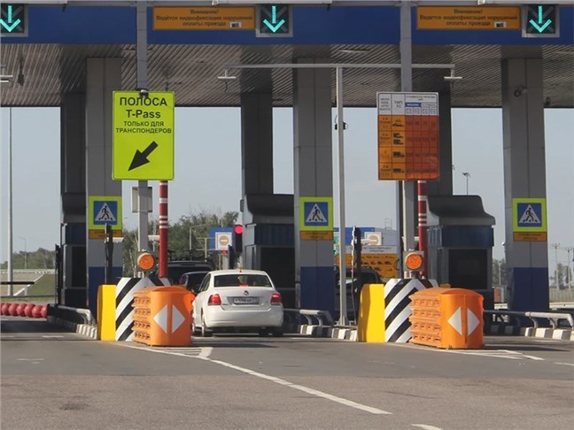 Бесплатные трассы для российских электрокаров хотят оставить еще на год