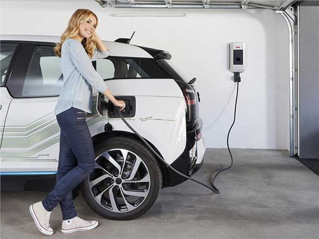 Британия вводит новый налог на запас хода электромобилей 