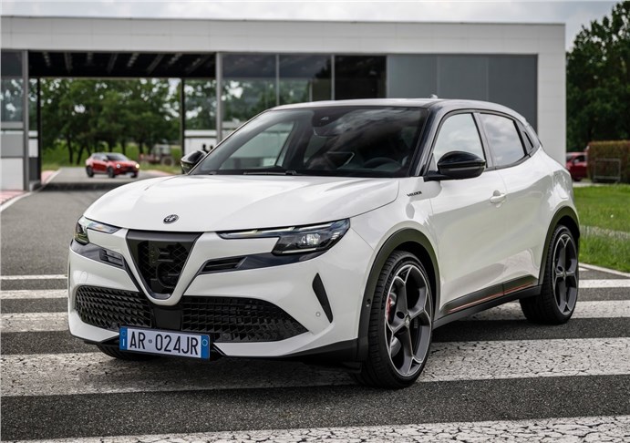 Alfa Romeo теряет свои позиции в США, но продажи в Европе растут 