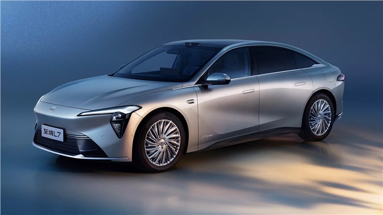 Buick показал в Китае новый флагманский седан Electra L7 с запасом хода до 1400 км