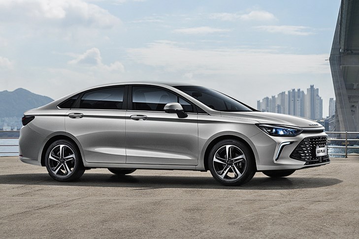 BAIC жмет на газ