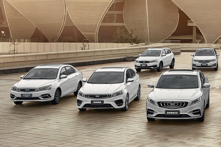 Китайцы усиливаются на вторичке