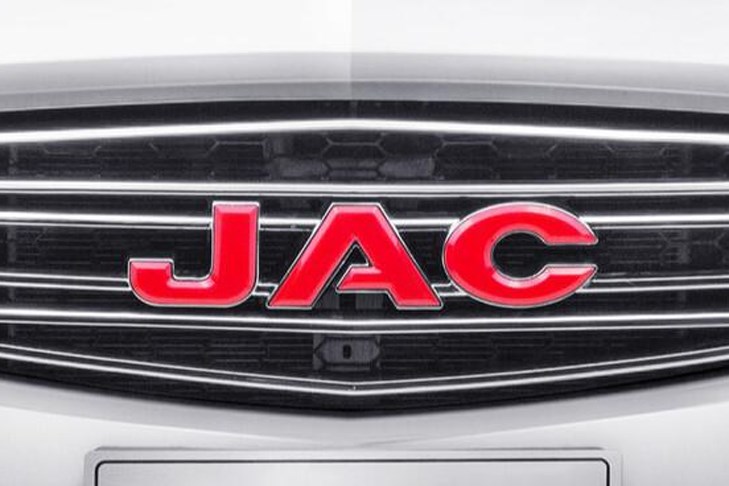 «Локализованный минивэн JAC будет уже в июне»
