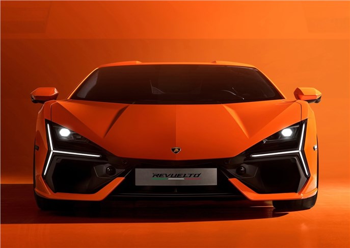 Lamborghini готовит 1200-сильный Revuelto SV