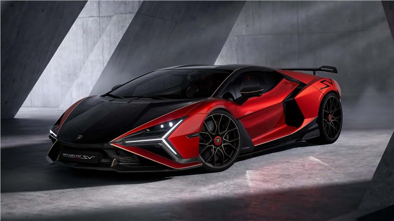 Гиперкар Lamborghini Revuelto SV стал самой быстрой серийной моделью марки
