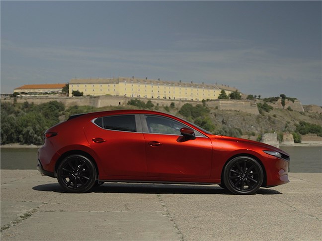 Пять причин присмотреться к новой Mazda 3