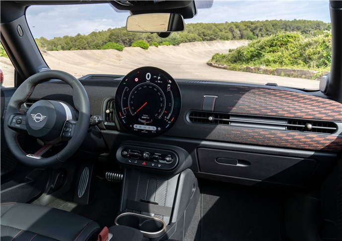 Mini не собирается отказываться от круглых экранов