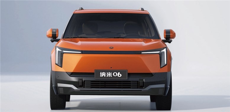 Dongfeng представил компактный электрический кроссовер Nammi 06