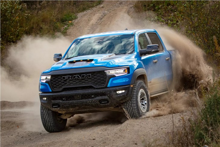 Stellantis втрое увеличит выпуск двигателей Hemi V8