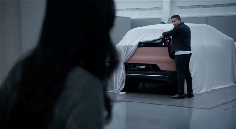 Volvo тизерит новый электрический кроссовер EX60
