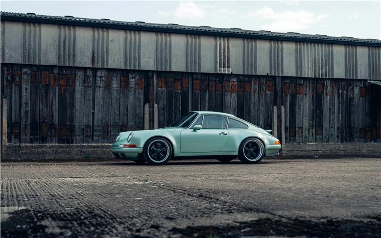 Theon Design показала рестомод 911