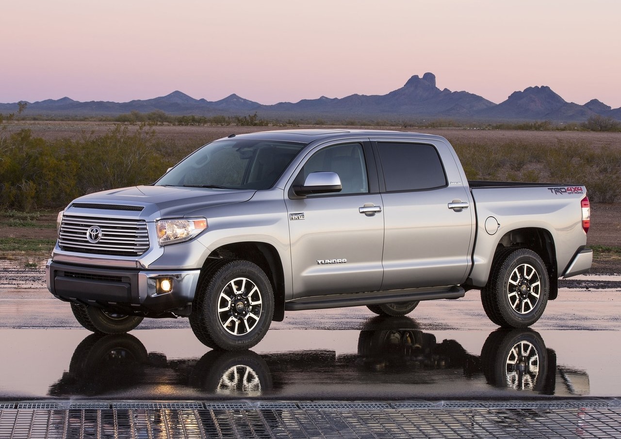 Анонс тест-драйва Американец снова проехал 1,6 млн км на своем пикапе Toyota Tundra