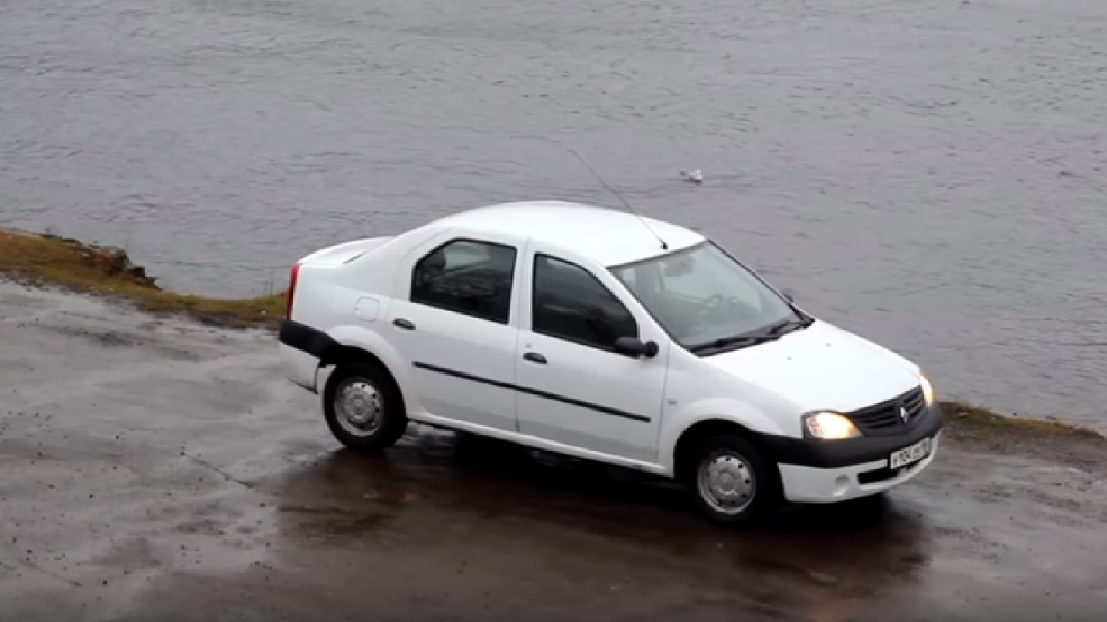 Анонс видео-теста Тест драйв Renault Logan (обзор)