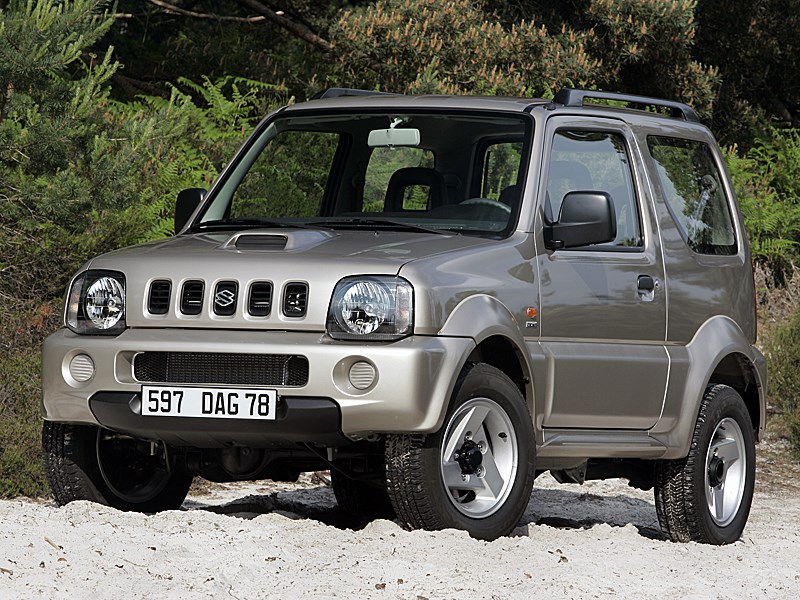 Suzuki Jimny 2004 вид спереди слева