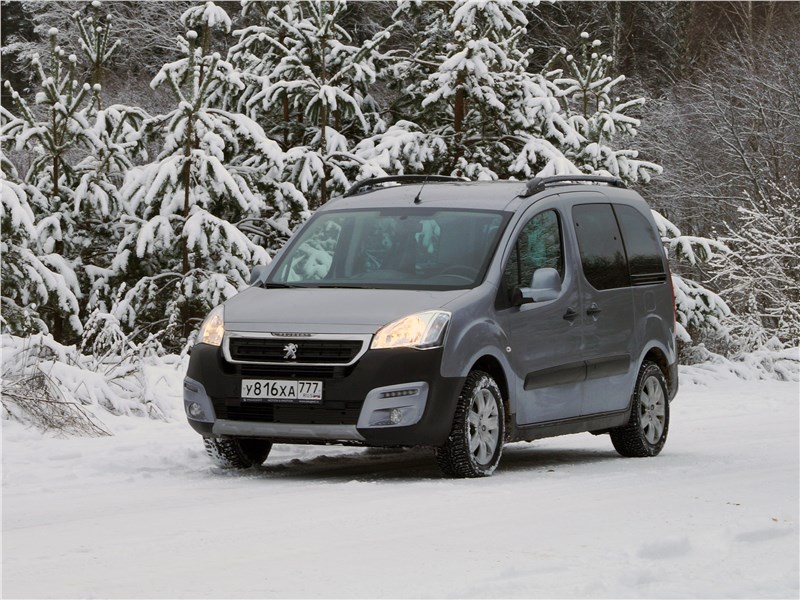 Peugeot Partner Tepee 2016 вид спереди