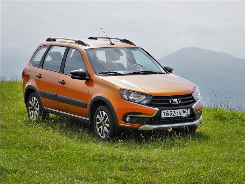 Lada Granta Cross 2019 вид спереди