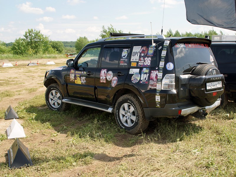 Mitsubishi Pajero 2008 вид сзади